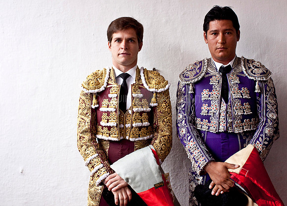 El Juli y su subalterno